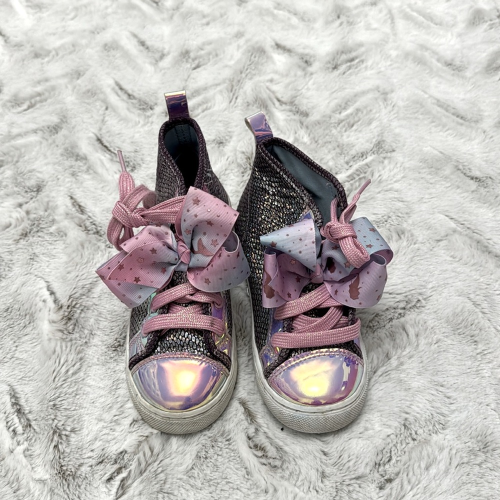 Girls bow tennis size 1